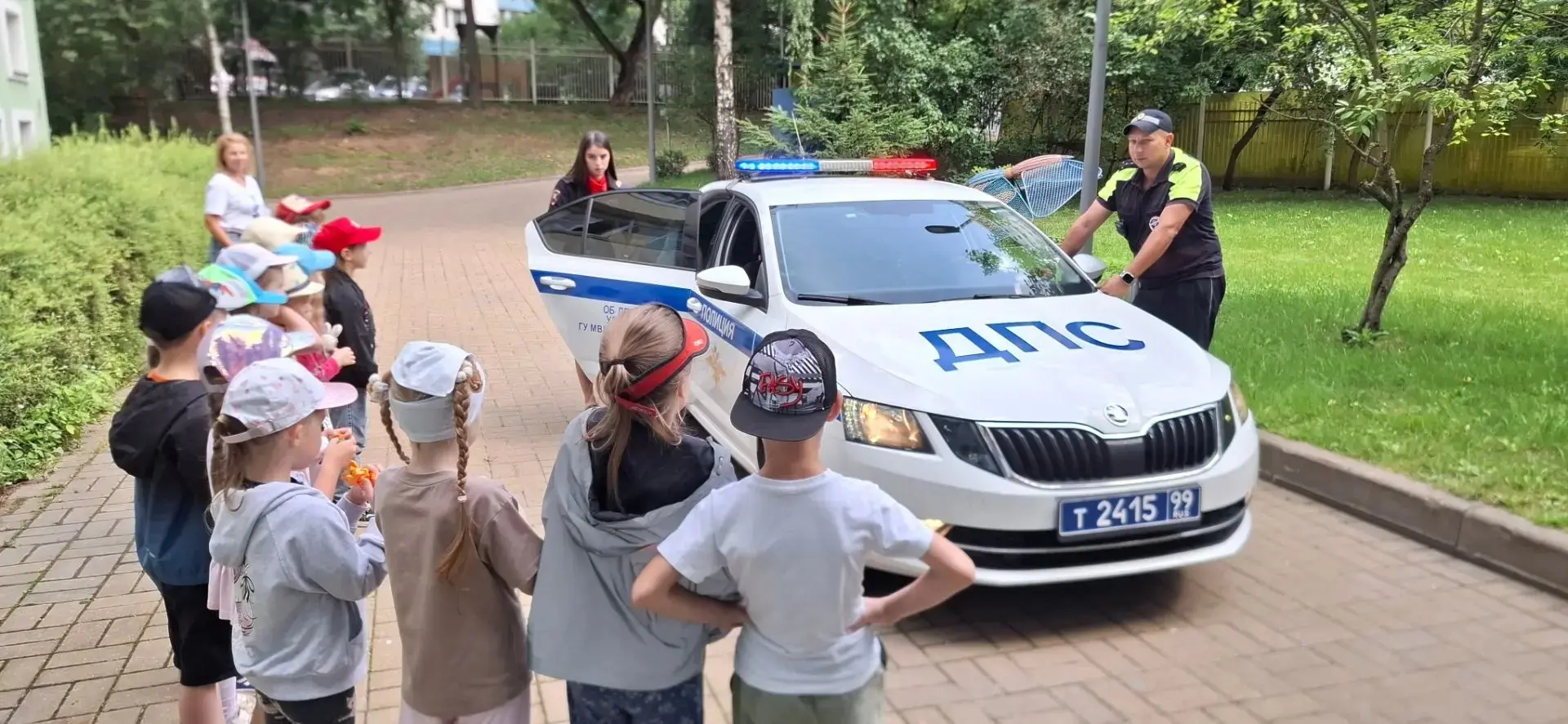 Безопасность на дороге — это важно! 

🚗🚦 В дошкольных группах прошло увлекательное и очень полезно
