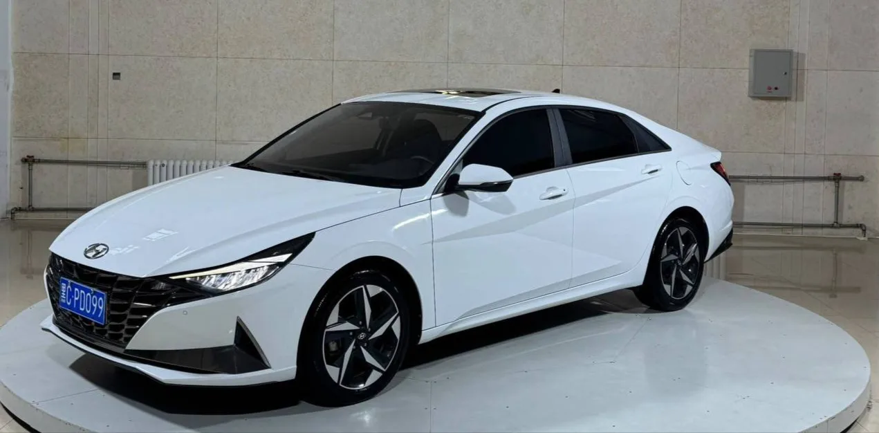🚗 Hyundai Elantra