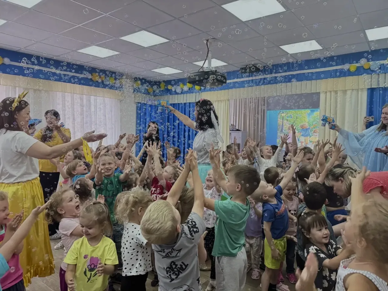 🎨 Прошедшая неделя в нашем детском саду прошла под девизом познания окружающего мира. Мы посвятили 