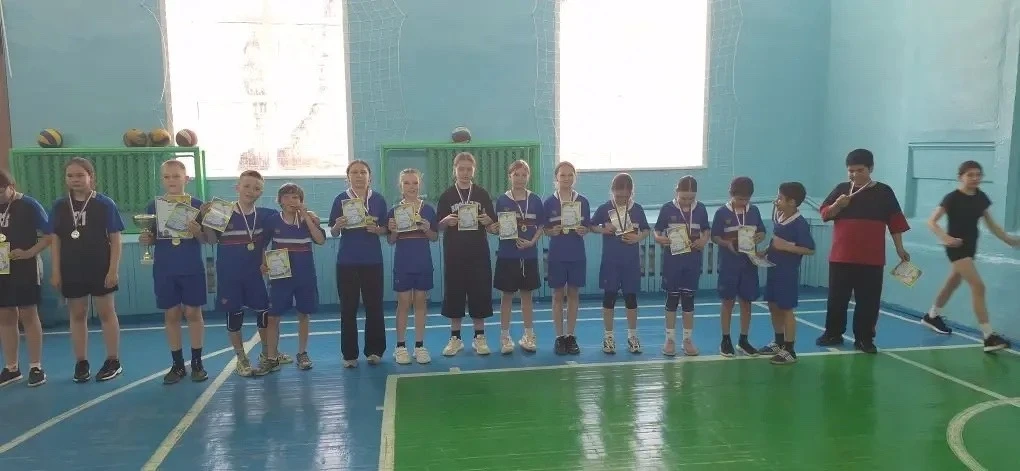 💪 Спортивные достижения нашей Гимназии: победа в соревнованиях по «Пионерболу» 🏆  📆 С 13 по 17 апрел