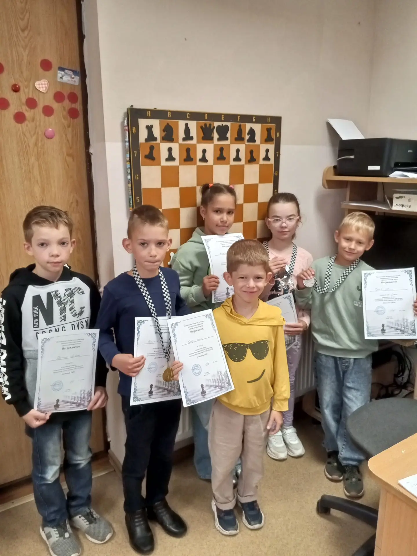 Подведены итоги шахматного турнира, который проходил в ДЮЦе. Классические шахматы- это очень серьезн