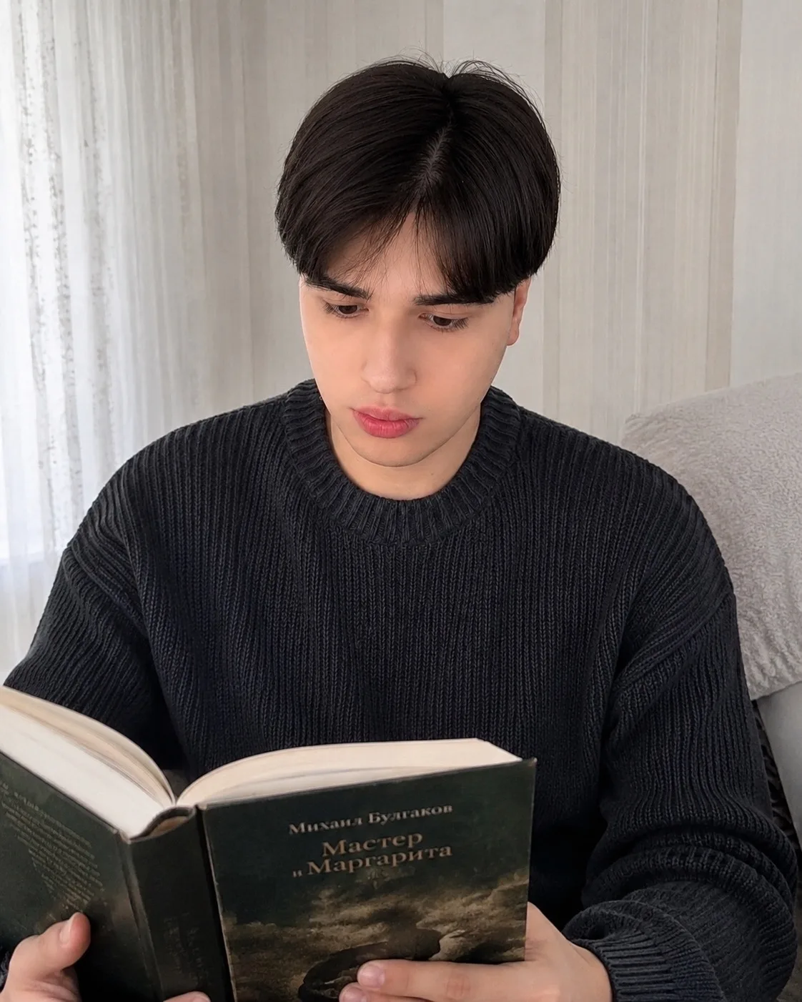 Всем доброго дня🥰 Очень люблю читать книги:) Желаю вам прекрасного настроения!