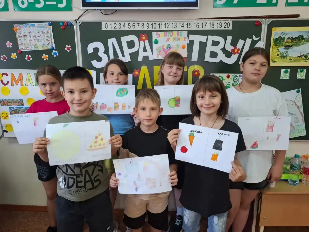 Секреты здоровой тарелки: день ЗОЖ в лагере 🥕🍎🥕

1. День под девизом ЗОЖ — говорили о том, какие 
