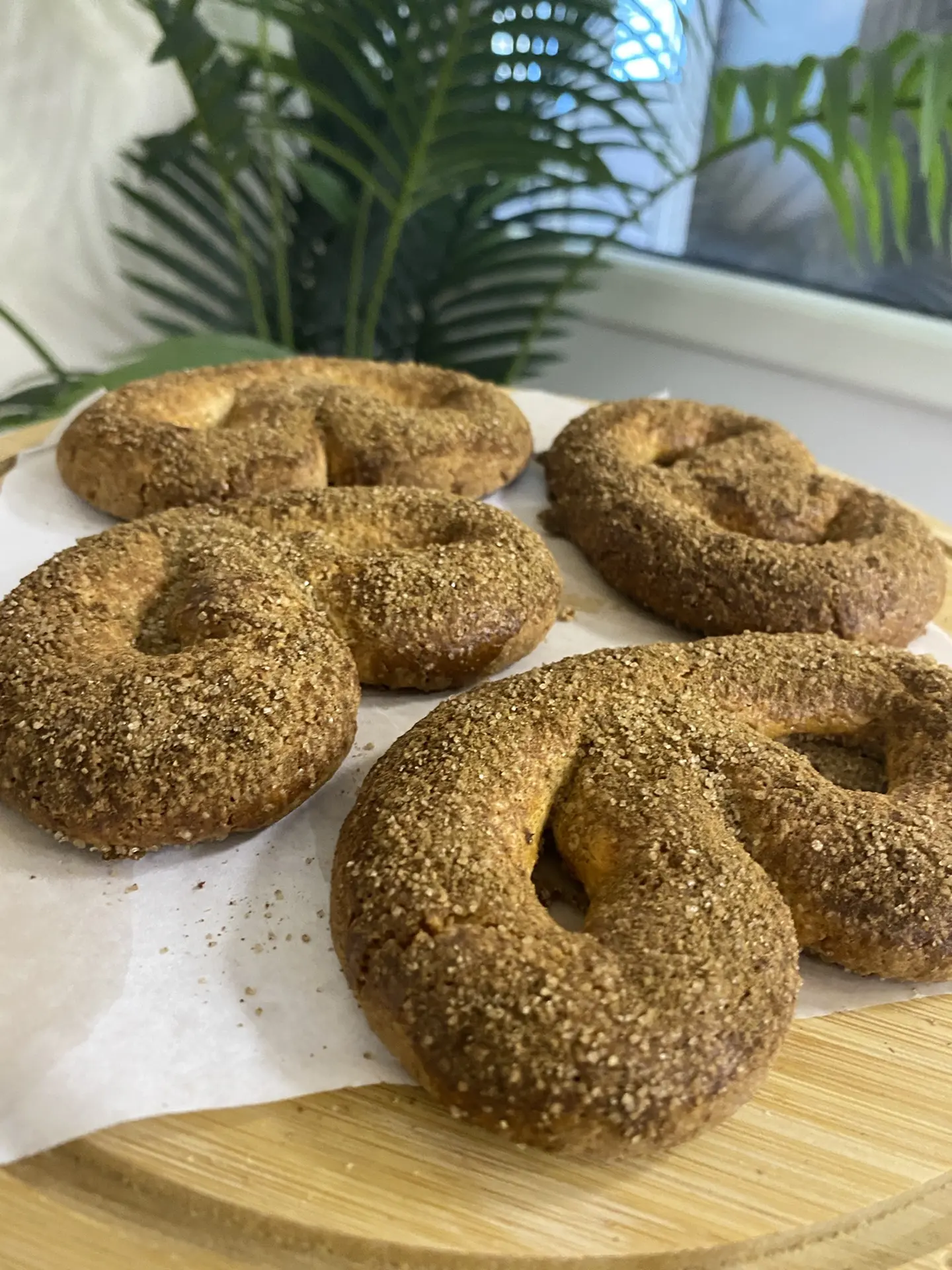 Крендель с сахаром и корицей🥨
