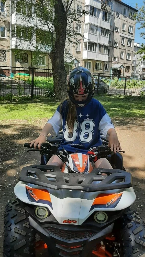 🏎️ Летний лагерь ✨
Быстрота реакции и фокус: зачем школьникам картинг?

Ребята из летнего лагеря см