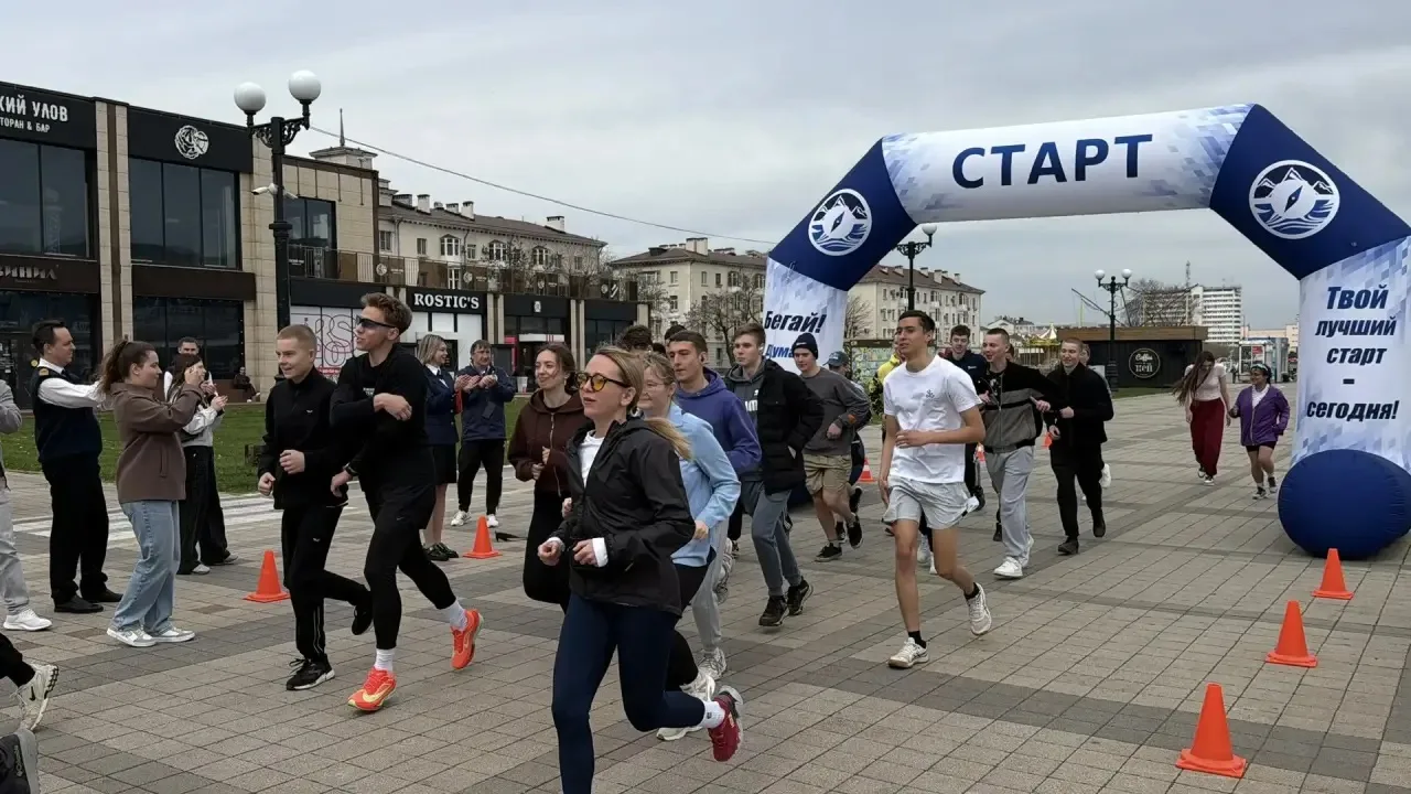 Курсанты ХГМА — на старте добра! 🏃‍♂️❤️  18 апреля курсанты Херсонской государственной морской акаде