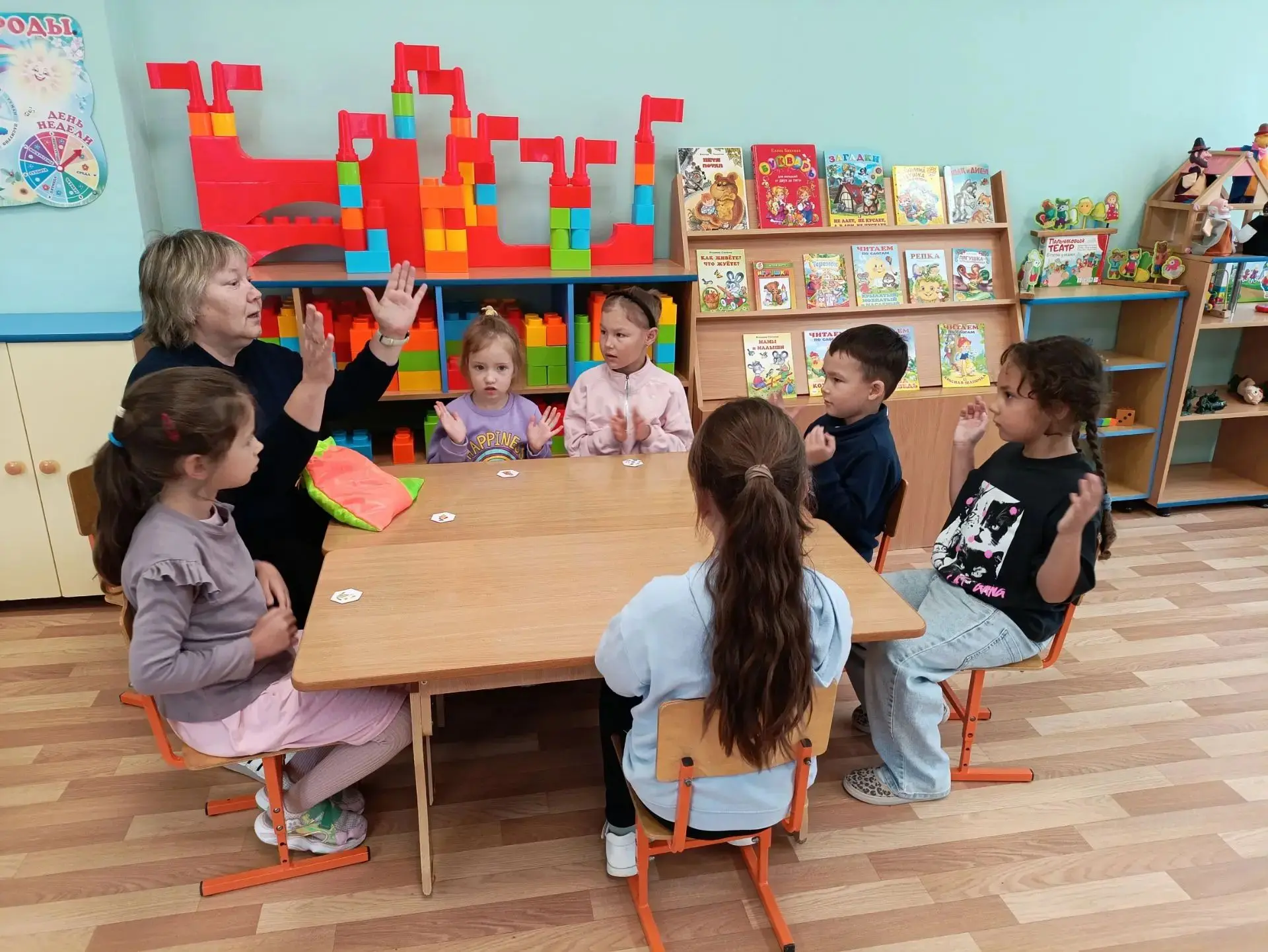 Лето — время не только для отдыха и закаливания, но и для увлекательного закрепления по...