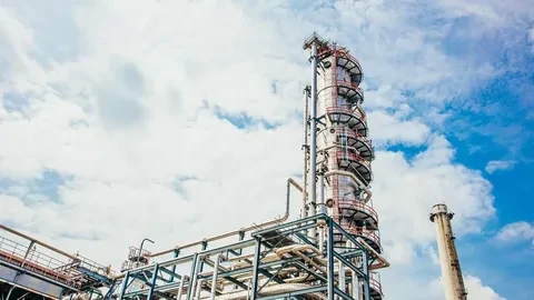 Ливия предложила России строить нефтеперерабатывающие заводы

Власти восточной Ливии предложили росс