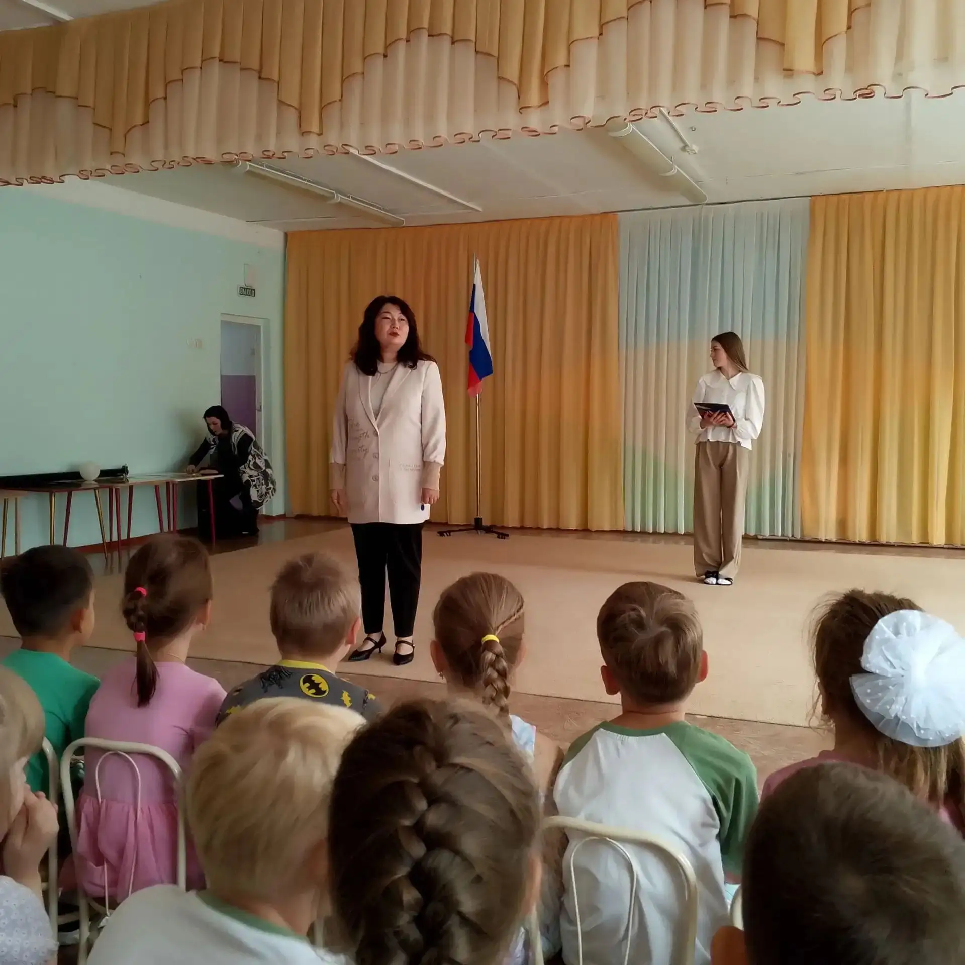 🎈1 сентября — особый праздник, символизирующий старт большого пути к открытиям и дости...