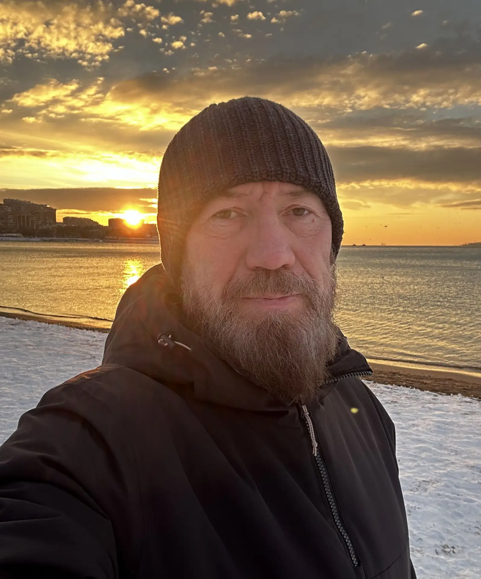 "Да ладно, хорош пугать-то и жути нагонять. Ты, наверное, не в курсе, что паразитами за...