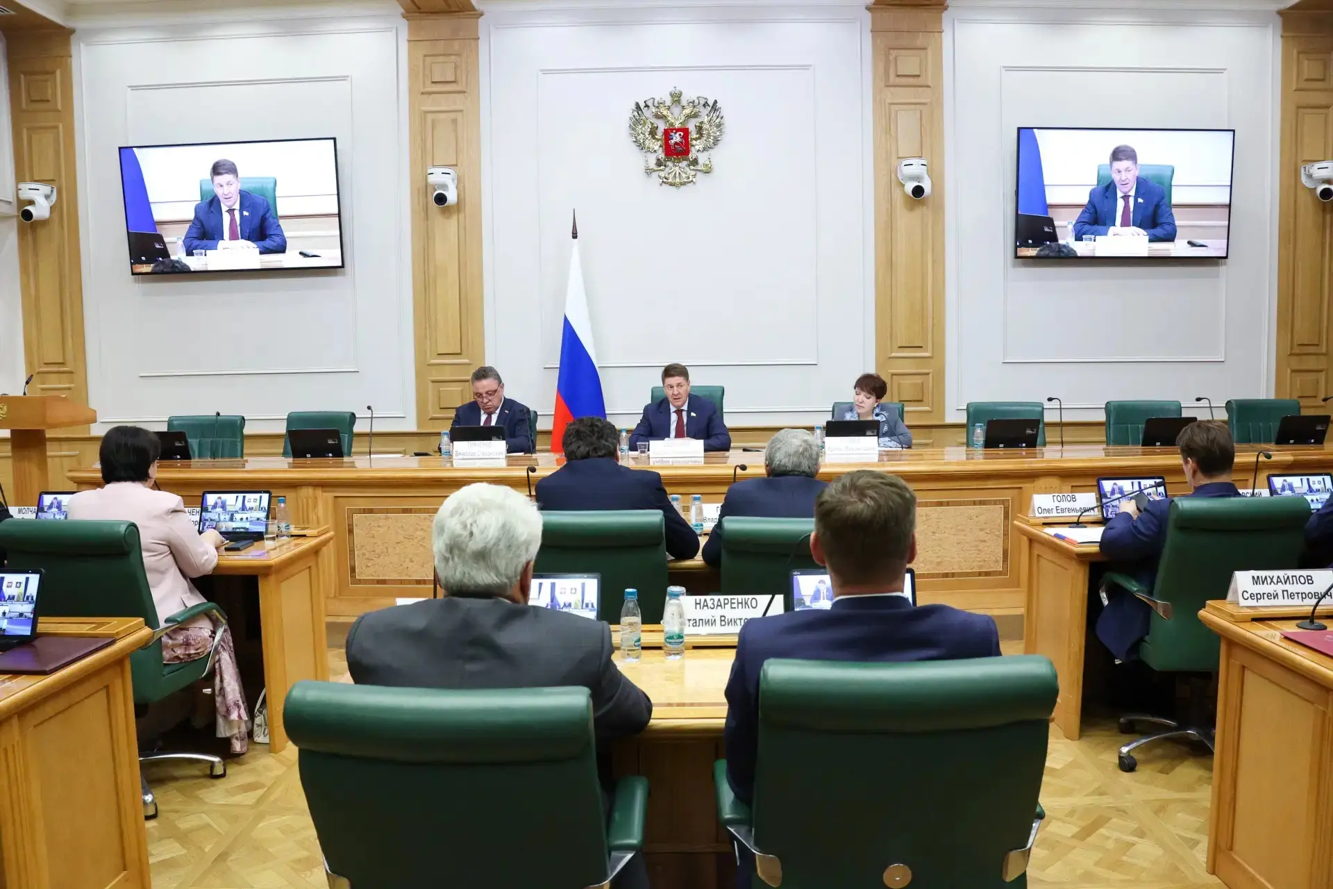 Уважаемые Новгородцы!

Сегодня в Совете Федерации Федерального собрания Российской Федерации на засе