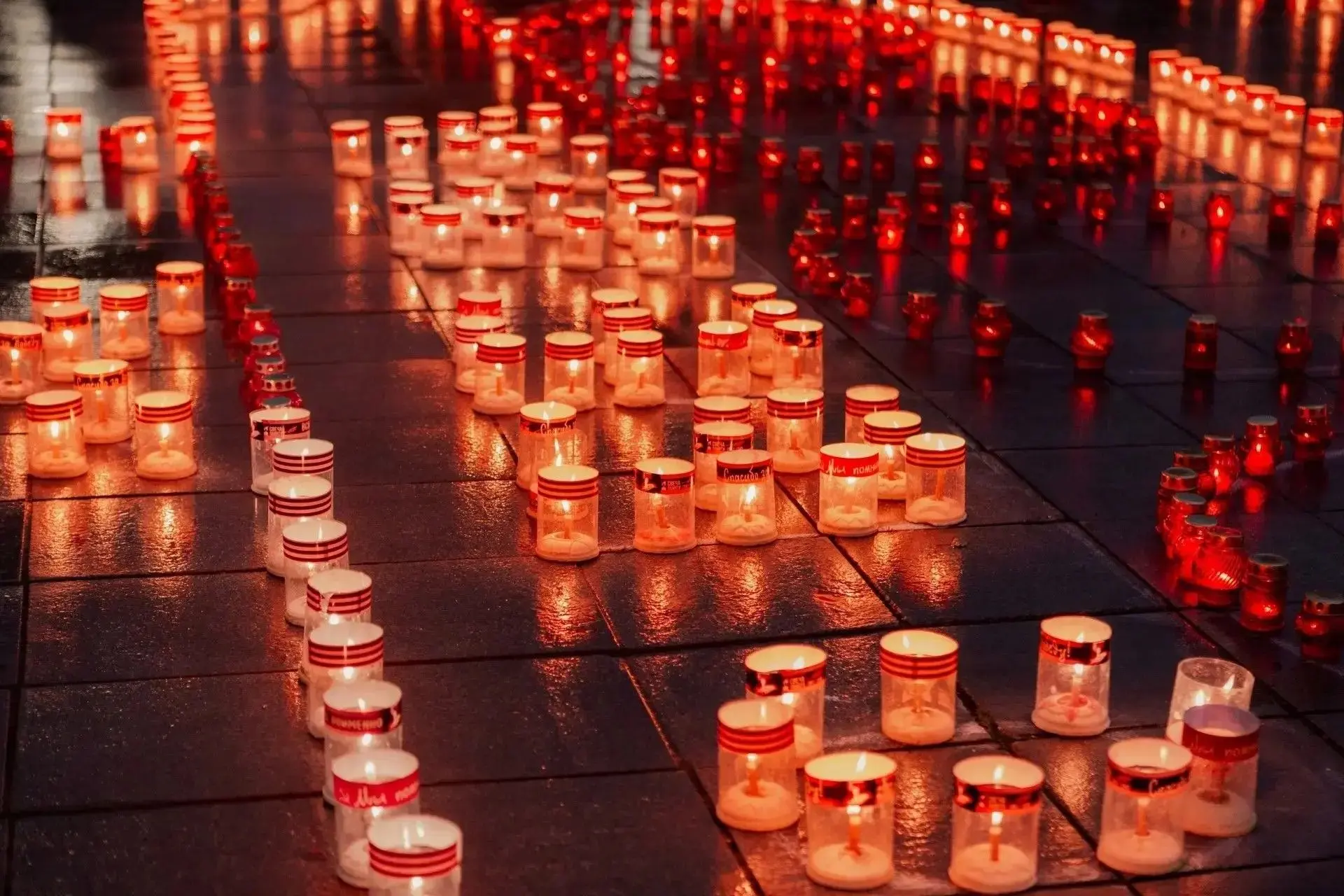 🕯️ 21 июня у Монумента Воинской Славы представители Единой России приняли участие в патриотической 