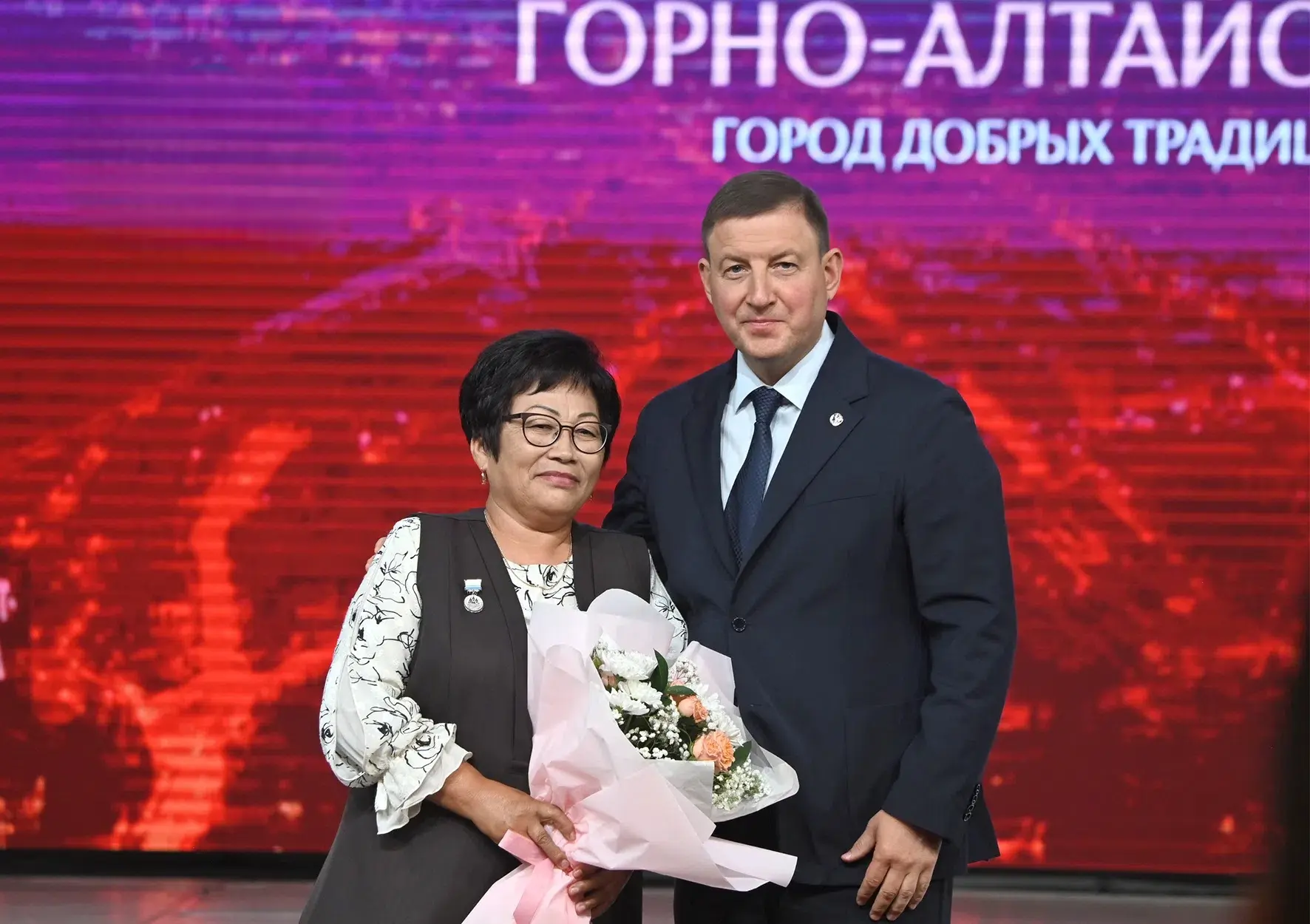 Поздравляем с заслуженной наградой!