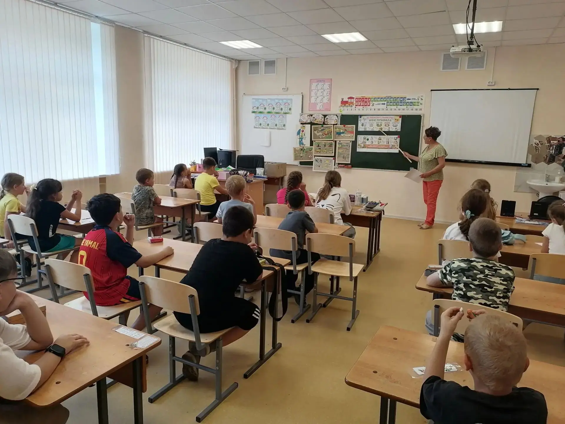 21 июля одиннадцатый день смены.
После завтрака с детьми была проведена беседа ,,Правила безопасност
