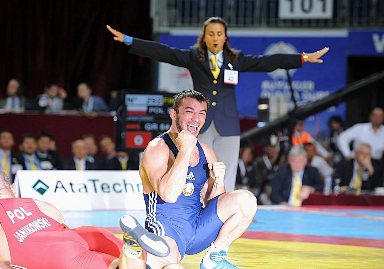 РАДОСТЬ ЧЕМПИОНА