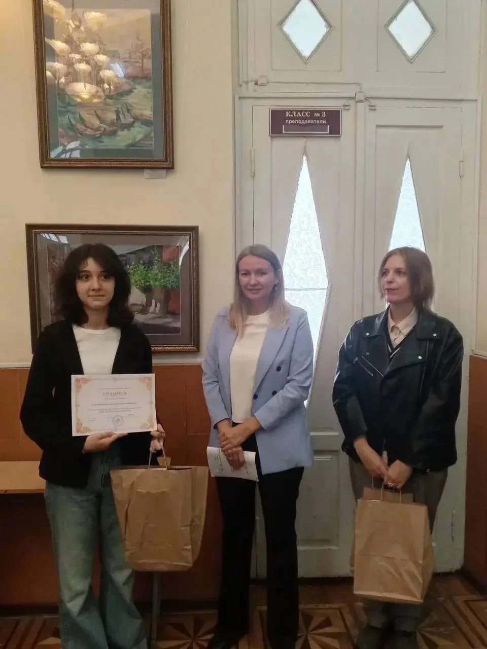 Юные кисловодские художники удостоены наград краевого конкурса
