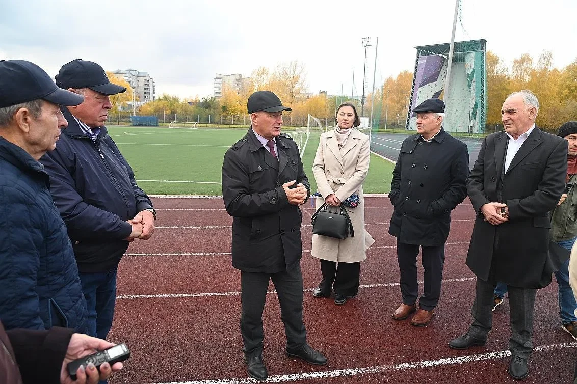 ⚽ В Барнауле обсудили развитие футбольной инфраструктуры