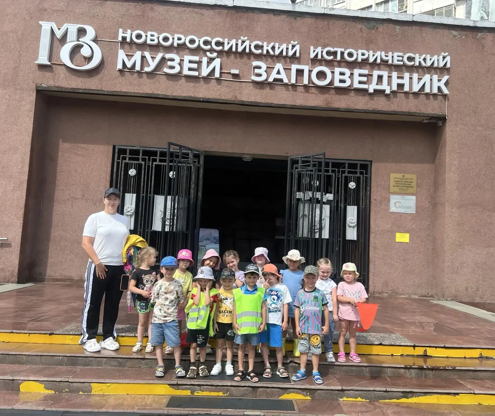 🌊✨ Наша дружная группа «Ромашка» отправилась в увлекательное путешествие — побывали в Новороссийско