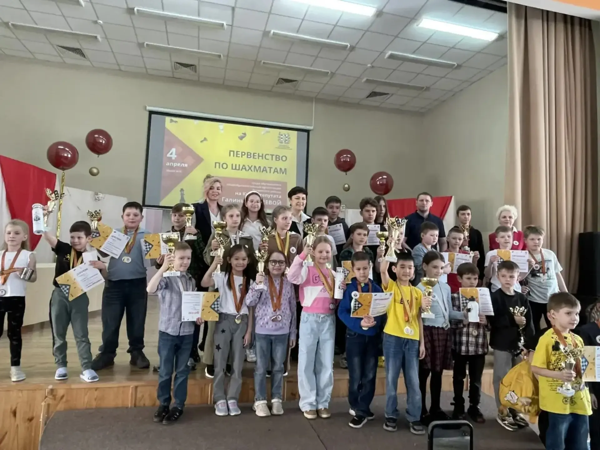 Уважаемые родители, коллеги и ребята!  Сегодня в нашей школе прошёл настоящий праздник интеллекта - 