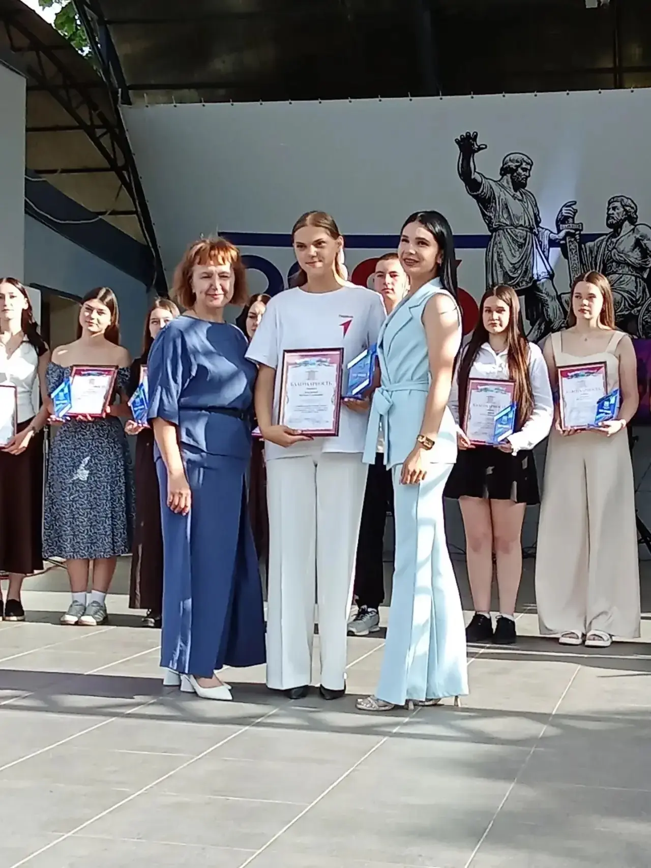 И на этом хорошие новости не заканчиваются. 💫

Краснова Виктория, ещё одна яркая звёздочка нашей шк