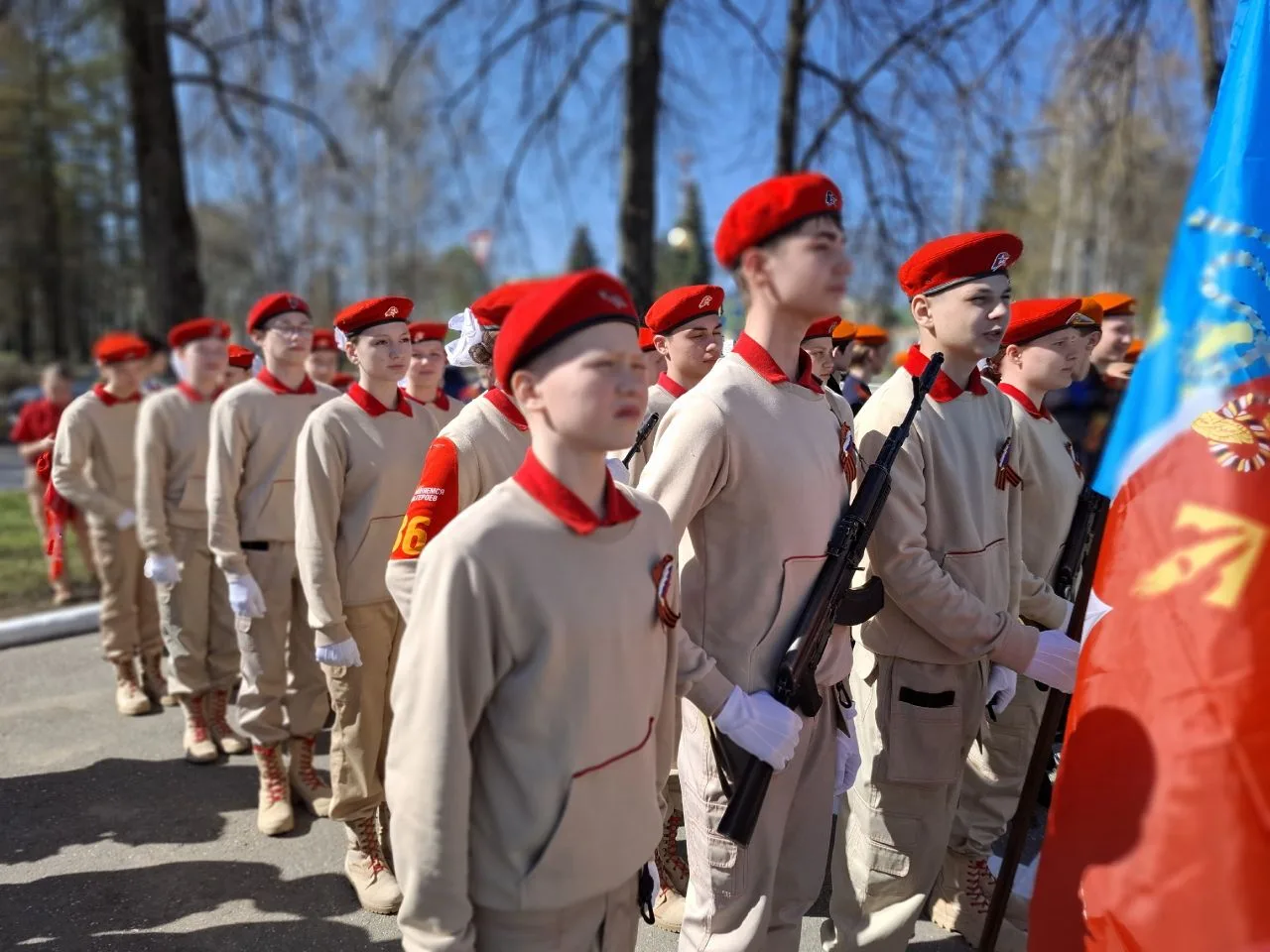 Отряд «Сокол» - в финале конкурса «Равняемся на Героев»!   Мы по‑настоящему гордимся нашим отрядом «