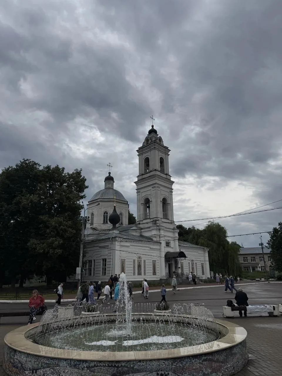 Таруса. 100+ км от Москвы. Лет на 100 младше столицы - 11 июля этот небольшой городок отмечает день 