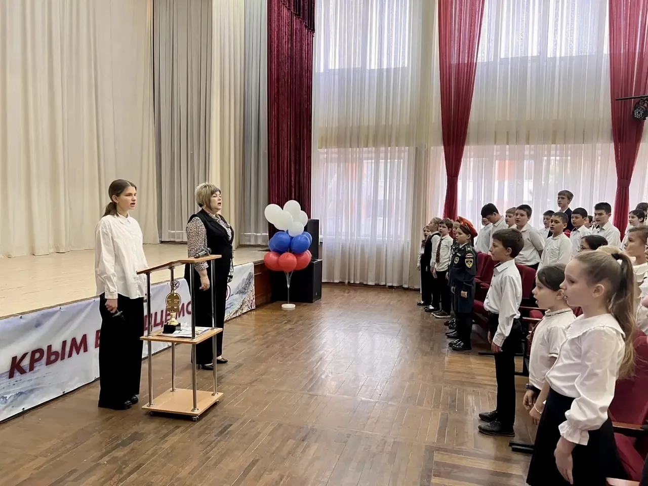 Школьная линейка🇷🇺  📌23 марта в МБОУ «Школа-гимназия, детский сад № 25» прошла еженедельная торжеств