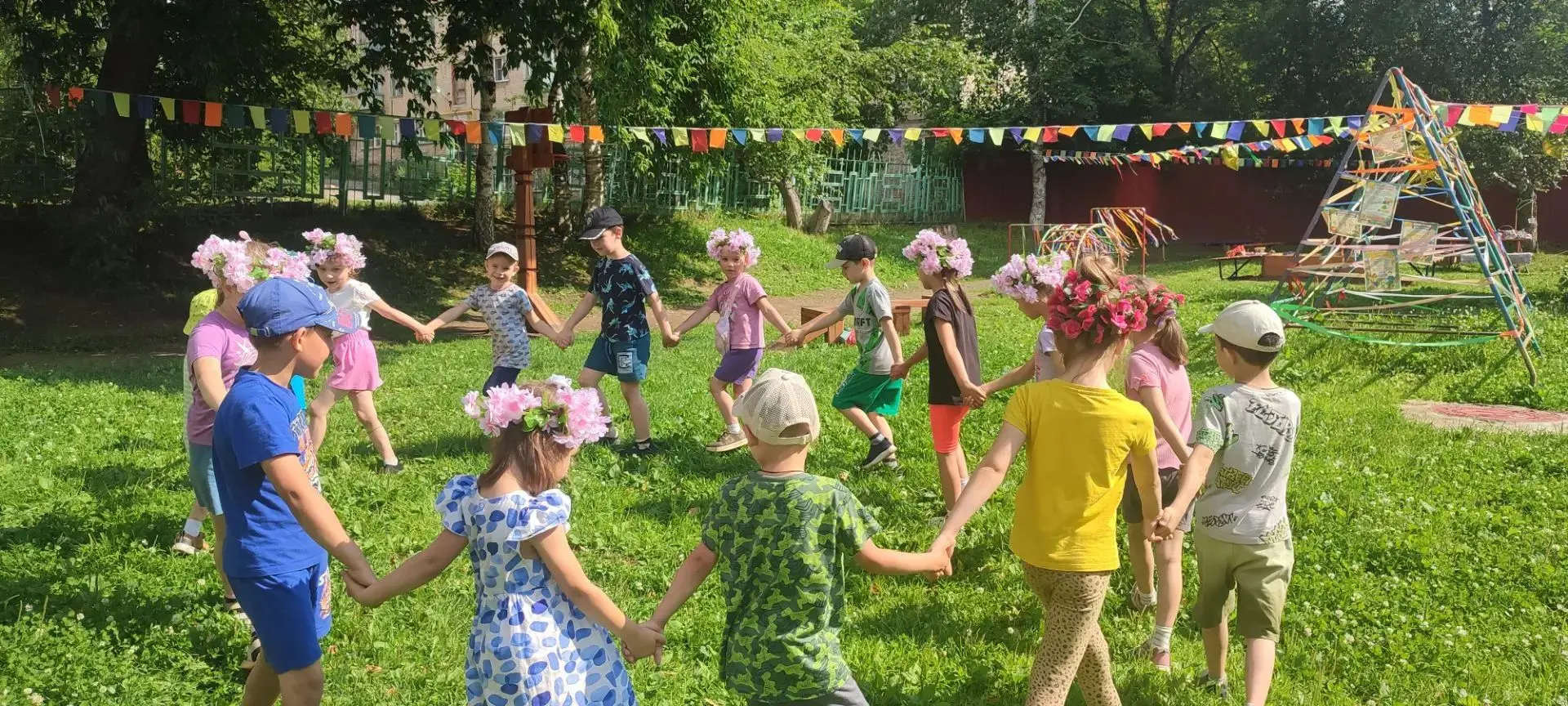 Ивана Купала🪴
Вот и долгожданная середина лета. 🌞Ивана Купала – праздник солнца,  зрелости лета и 