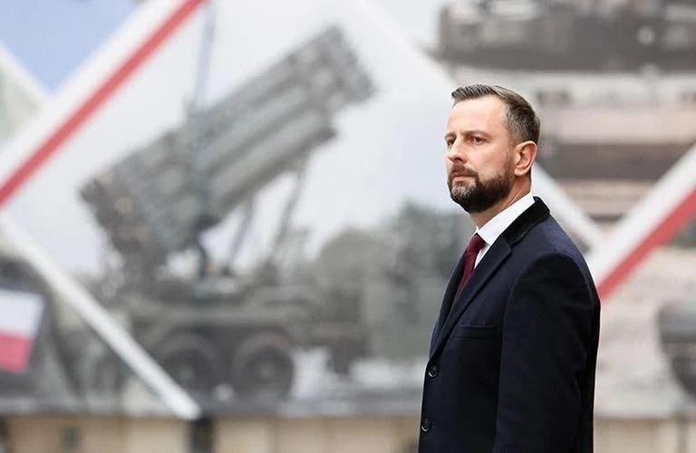 🇵🇱❌🇺🇦«Украина не войдёт в ЕС с Бандерой на флаге» — глава Минобороны Польши