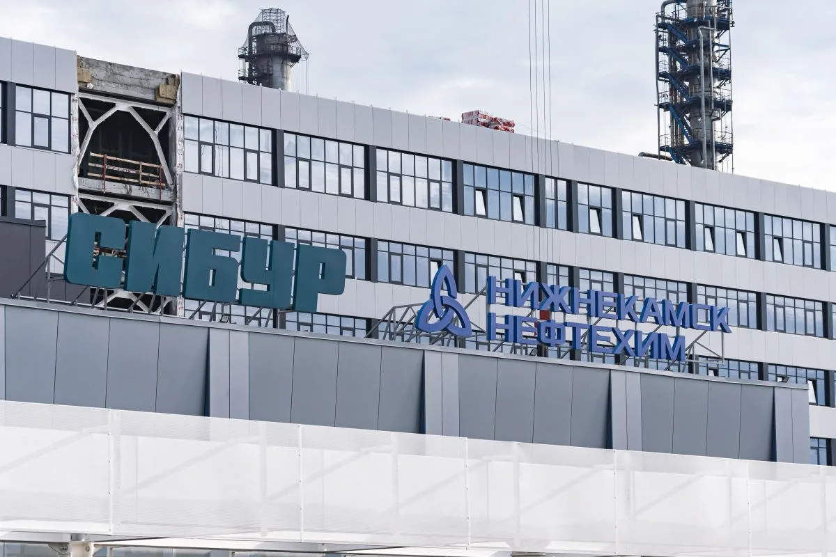Чистая прибыль «Нижнекамскнефтехима» в I полугодии 2026-го упала в 15 раз — до 1,5 млрд рублей. Годо