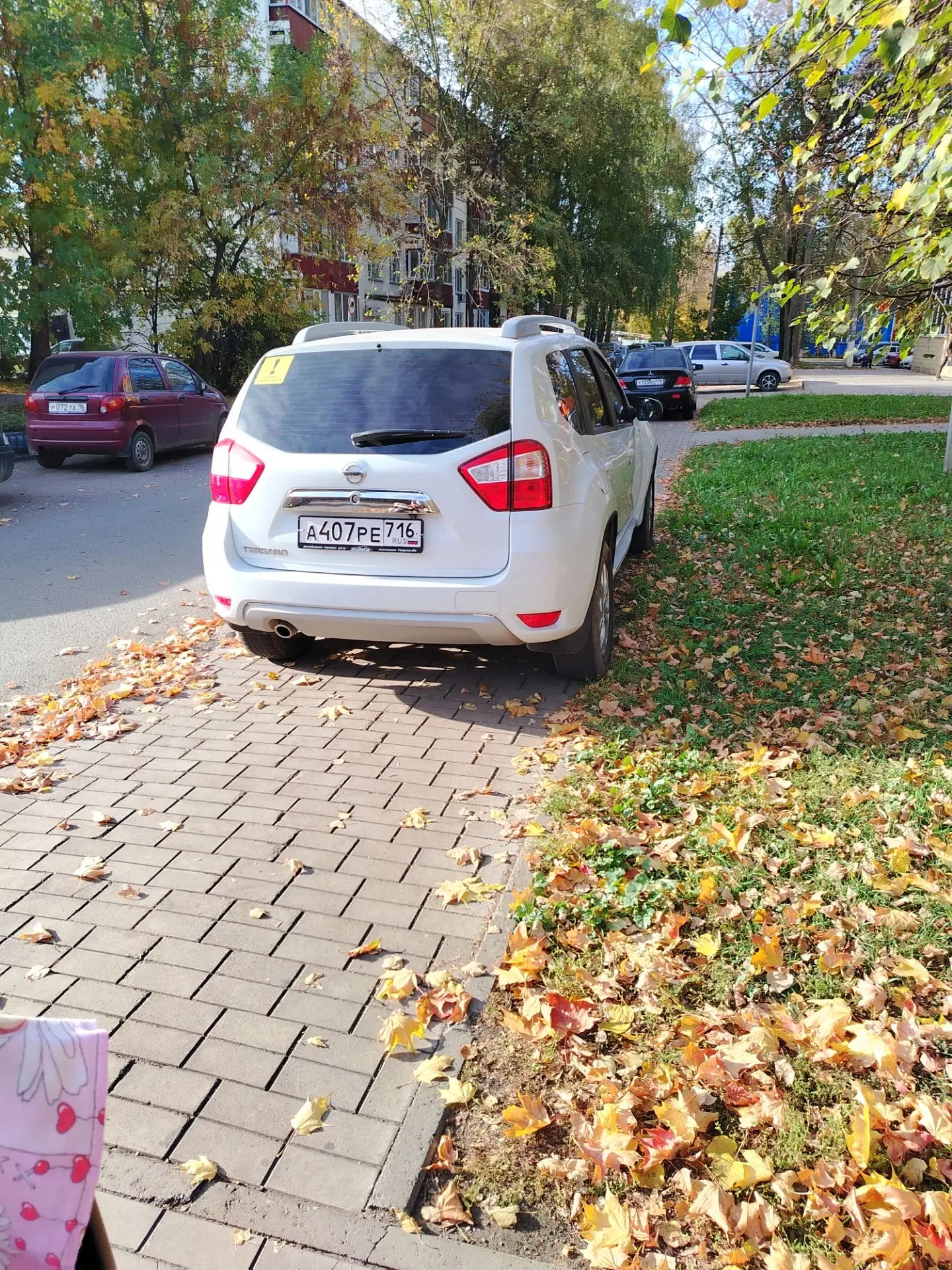 Можно пожаловаться,. возмущению нет предела, Возле детской поликлиники на тукая по утра...