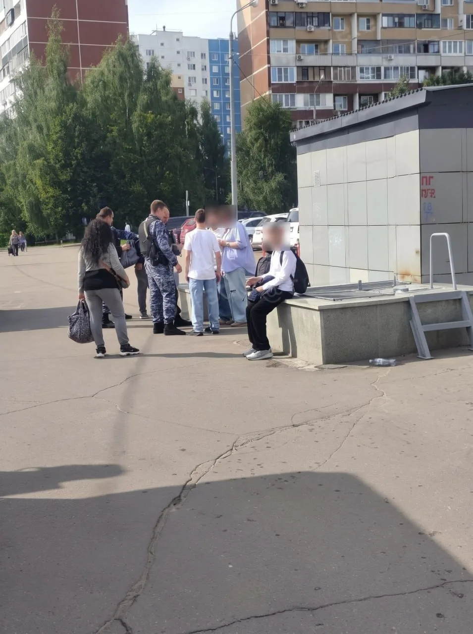 🤯 В 14-м микрорайоне задержали мужчину, который приставал к ребёнку