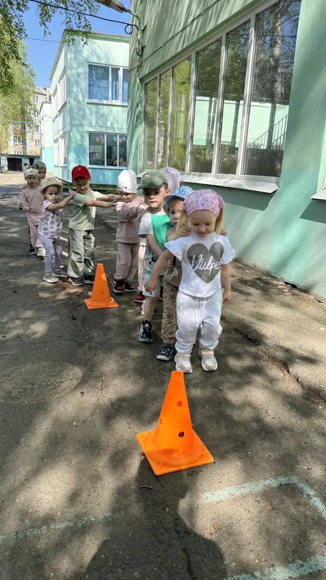 ТЕРРЕНКУР «В ГОСТИ К МАЙСКОМУ СОЛНЫШКУ»
