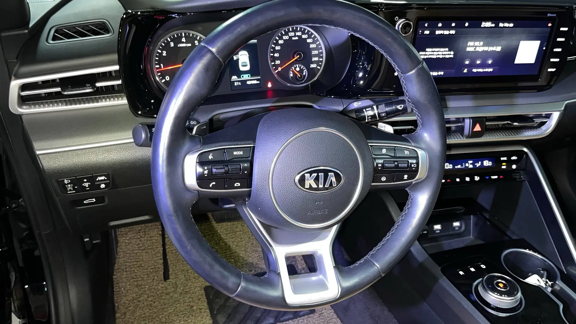 🚨КУРСЫ ПРОСЕЛИ🚨  Автомобиль в ПРОДАЖЕ😍😍😍   ВИДЕООБЗОР прилагаю сразу🫡  Kia K5❤️ ❤️❤️  42 тыс пробег❤
