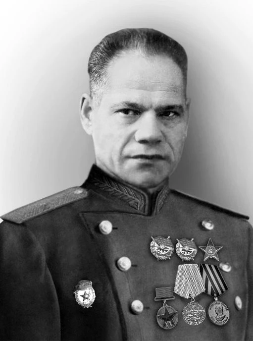 Легендарному советскому военачальнику, генерал-майору и Герою Российской Федерации Мини...