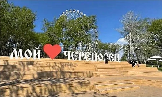 #35media 
О том, что они в Череповце, людям будет напоминать... свет💡
Точнее, световые инсталляции.