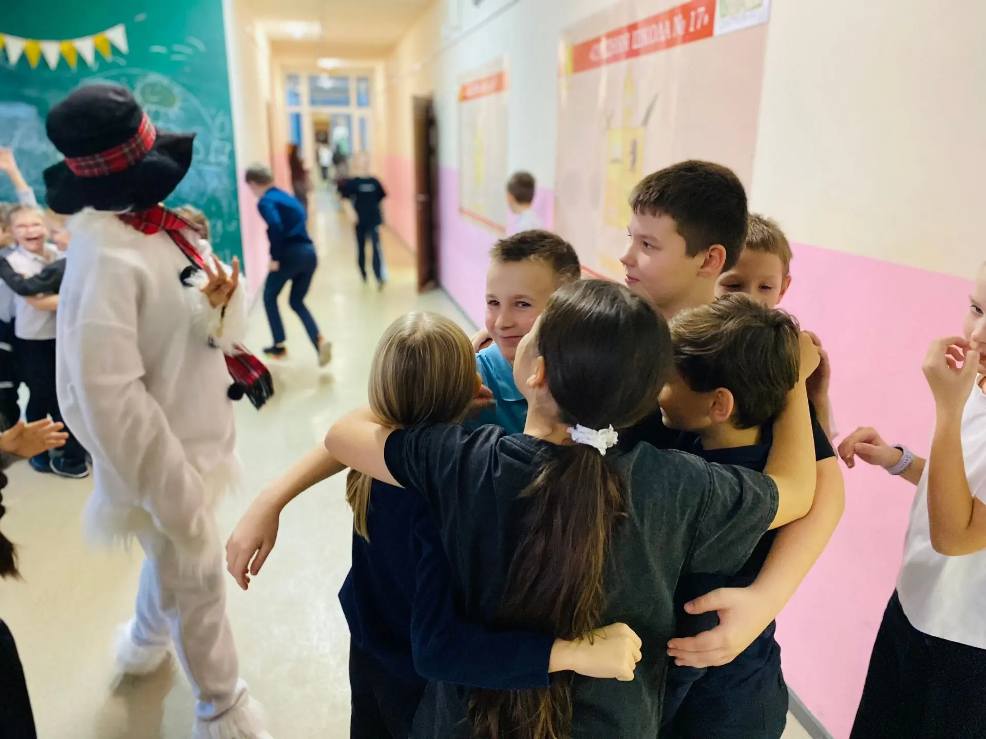 ️ ВЕСЁЛЫЕ ЗАБАВЫ СО СНЕГОВИКОМ ️ Какая зима без этих милых снежных человечков! Большие и маленькие, 