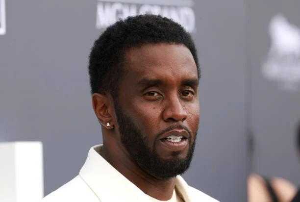 Рэперу Diddy может грозить дисциплинарное наказание, если сообщения о том, что он польз...