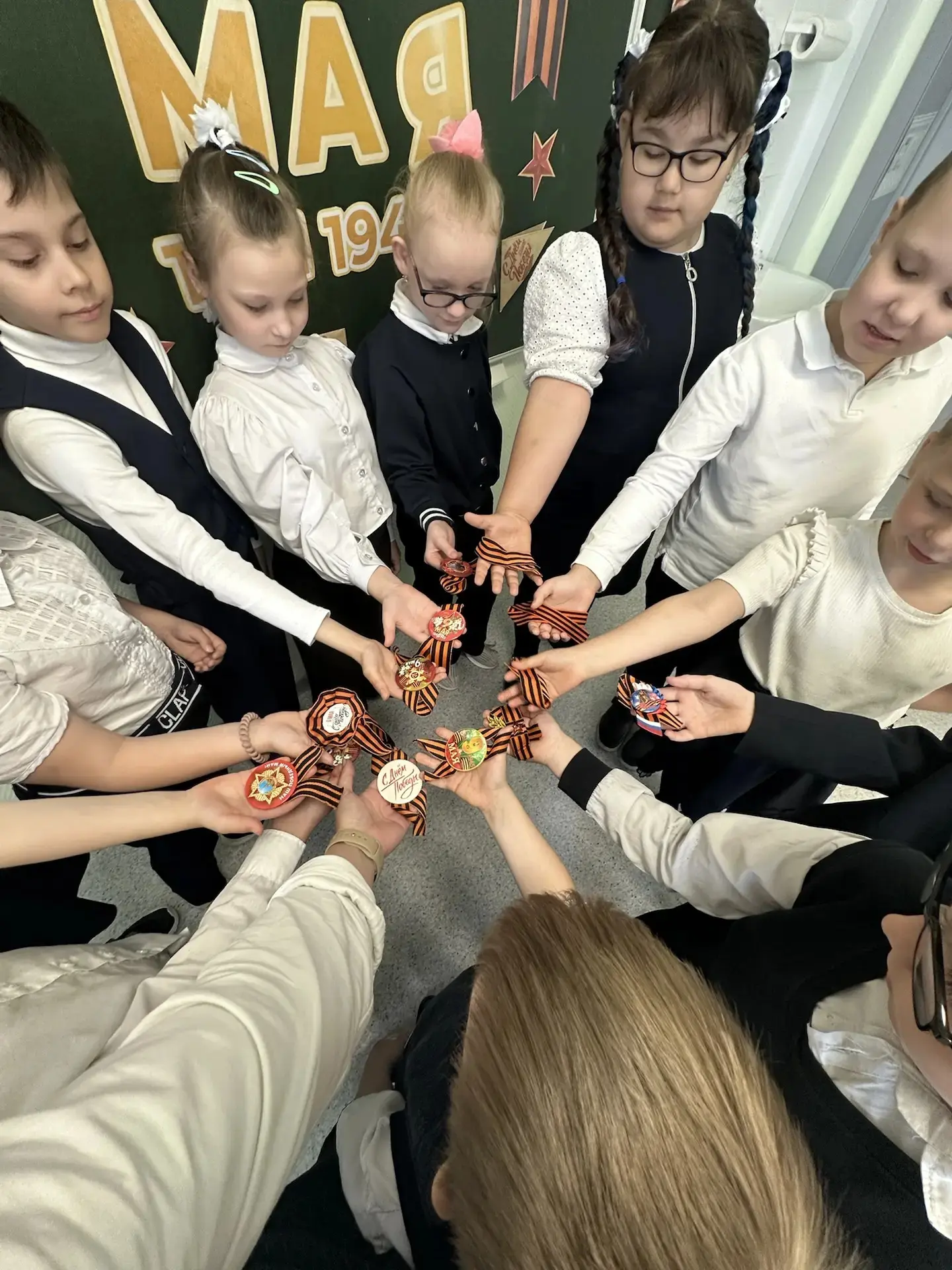 🕊️ Неделя Победы в 1 «Д» классе: помним, гордимся, чтим!🇷🇺  В школьном коллективе 1 «Д» класса была 