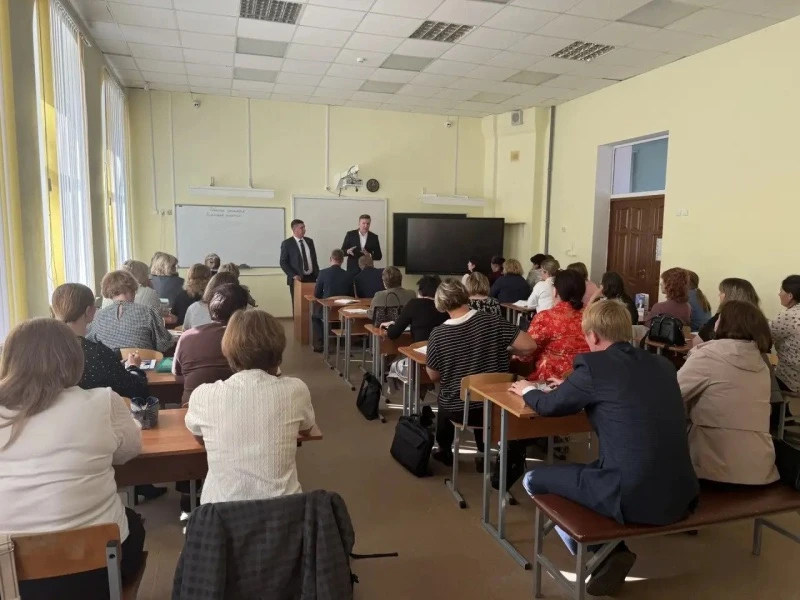 В Никольске обсудили развитие кадетского образования и благоустройство округа