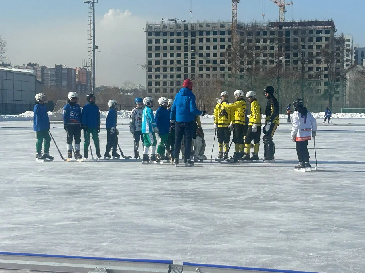 📣📣📣Первенство Ленинского округа по хоккею с мячом «Ринг-Бенди»  В середине февраля на базе хоккейног