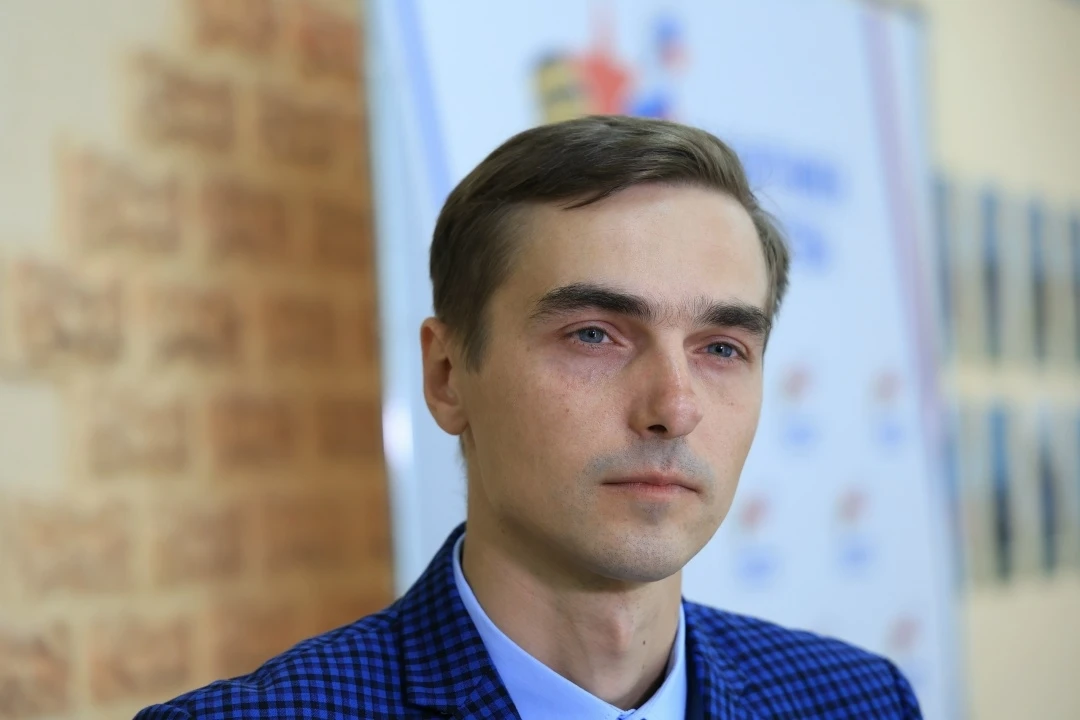 Глава региона изредка вспоминает о давно забытом институте "уполномоченных губернатора" и периодичес