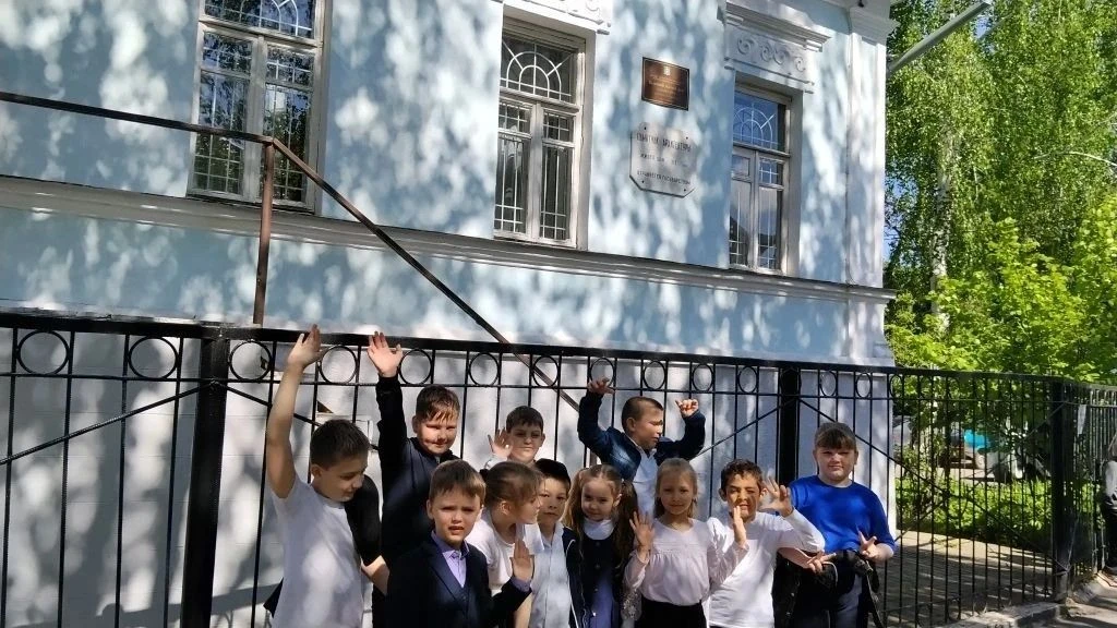 Обучающиеся объединения «Родные истоки» (руководитель Самсонова Ю.С.) побывали на экскурсии в литера