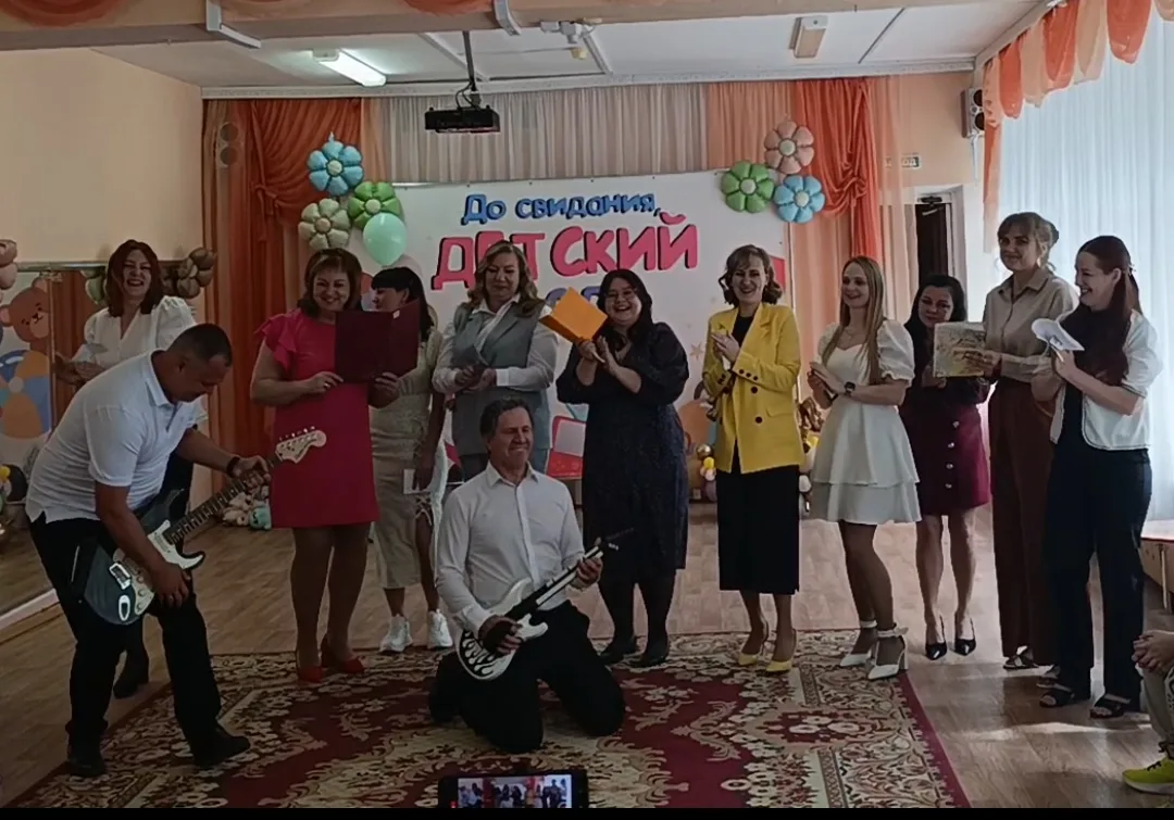 «Звёздочки» зажигаются: выпускной в детском саду №167

Сегодня в детском саду №167 царила особая атм