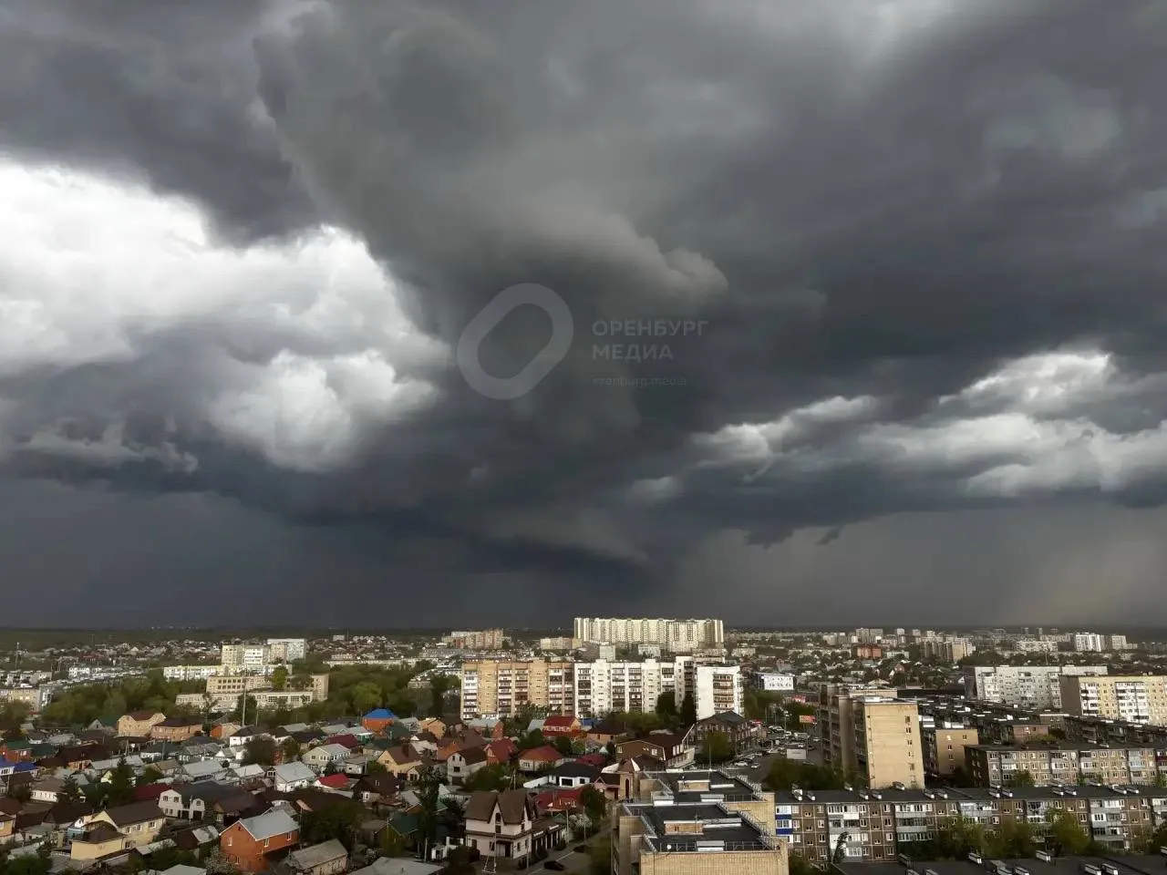 ⛈️В Оренбуржье ожидаются дождь и гроза

Синоптики Приволжского УГМС прогнозируют 13 июня неустойчиву