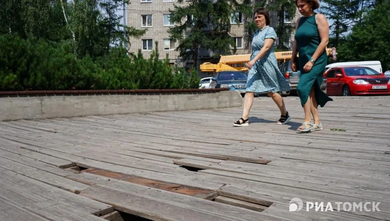 😐 Власти Томска выбирают между плиткой и деревом для ремонта «Сада ветра»

Мэрия рассматривает два 
