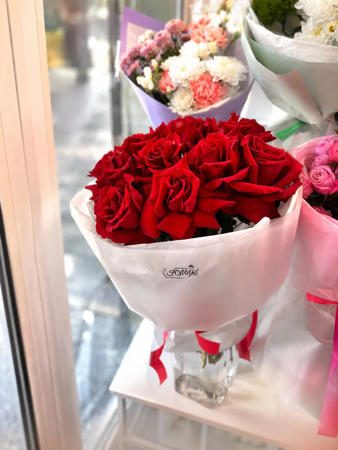 🌹 Монобукеты из одноголовых роз в наличии!

Классика, которая всегда производит впечатление. Красны