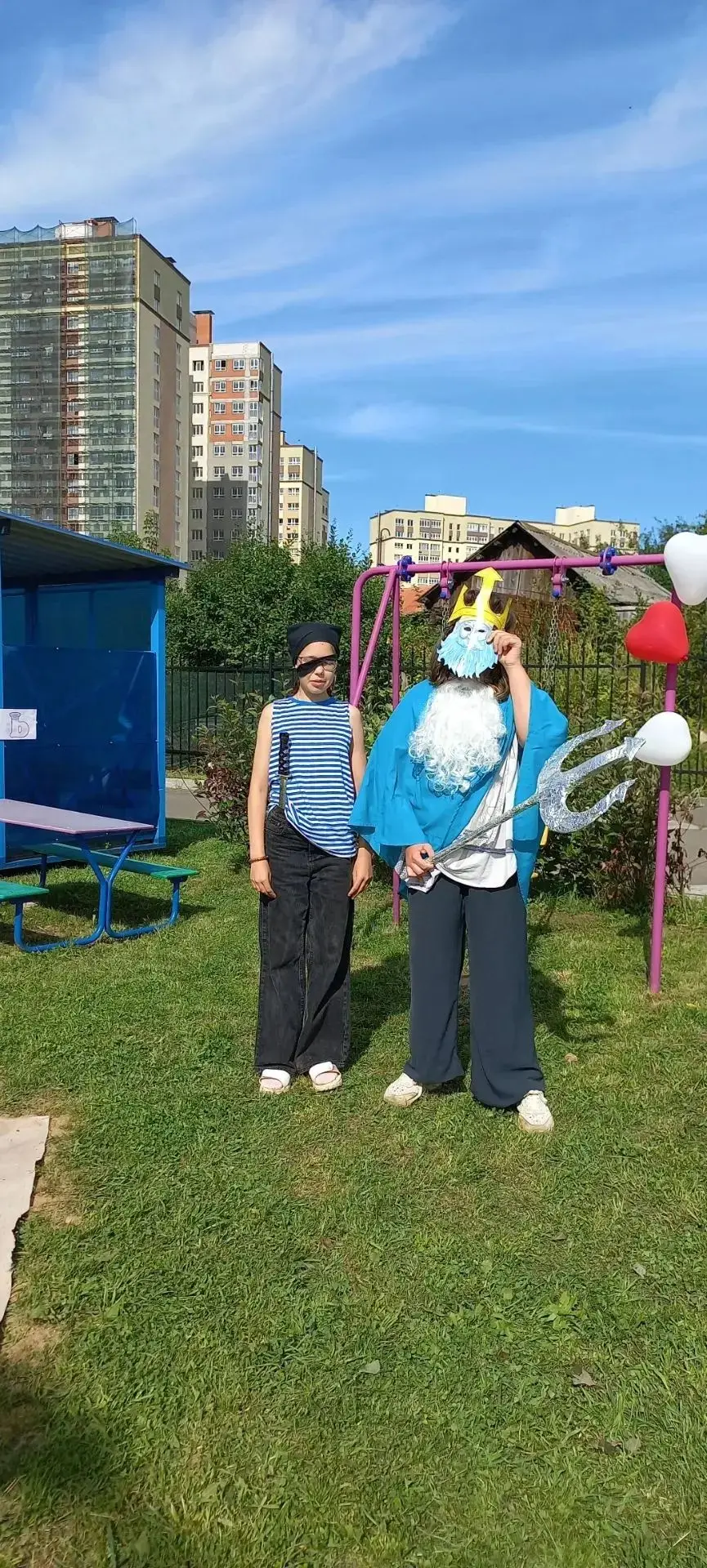 Сегодня в группу"Звездный дом" приходили Царь морей Нептун и пират. Ребята с ними играли, веселились