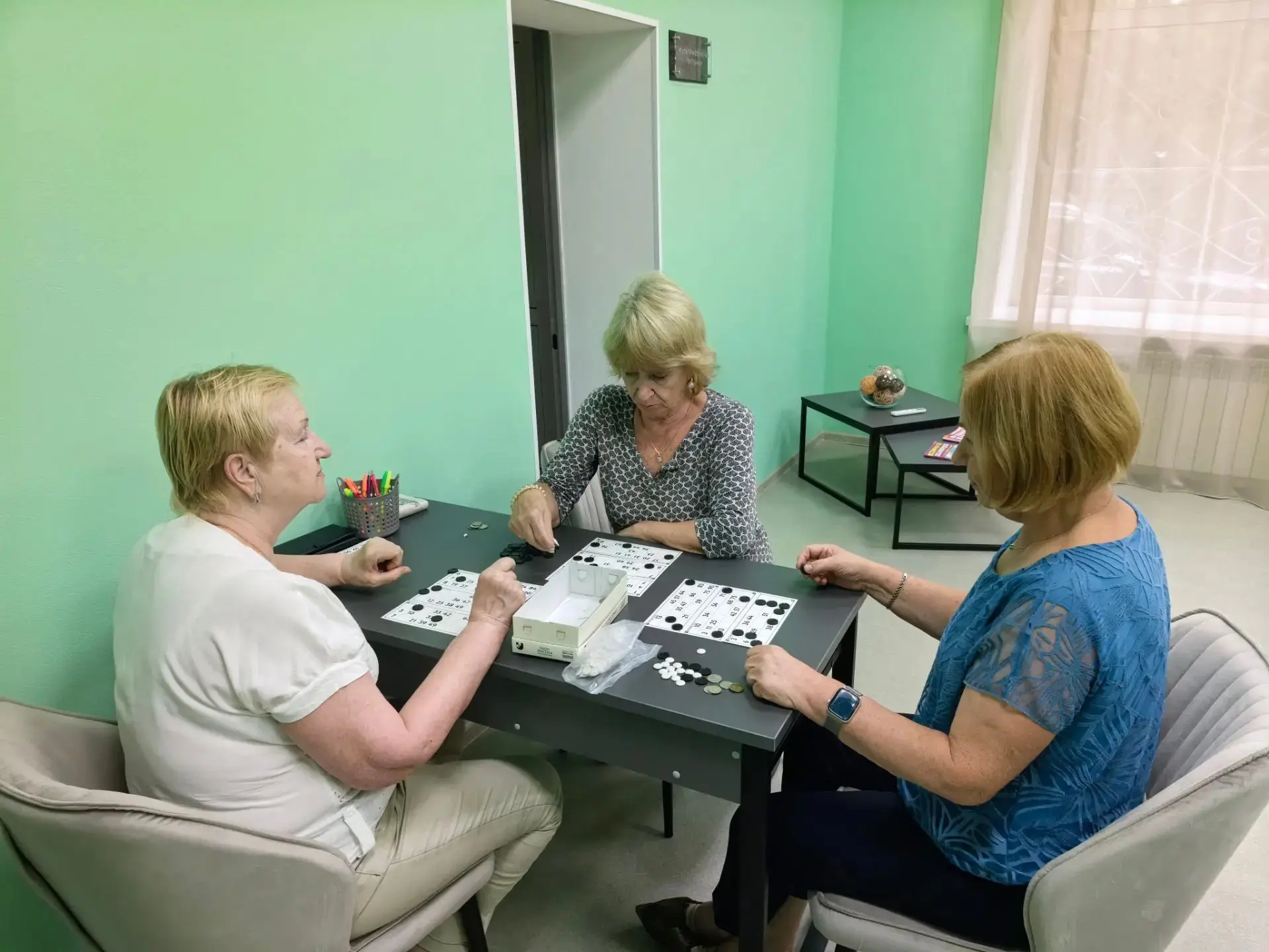 Досуг по-нашему: играем, общаемся, отдыхаем.