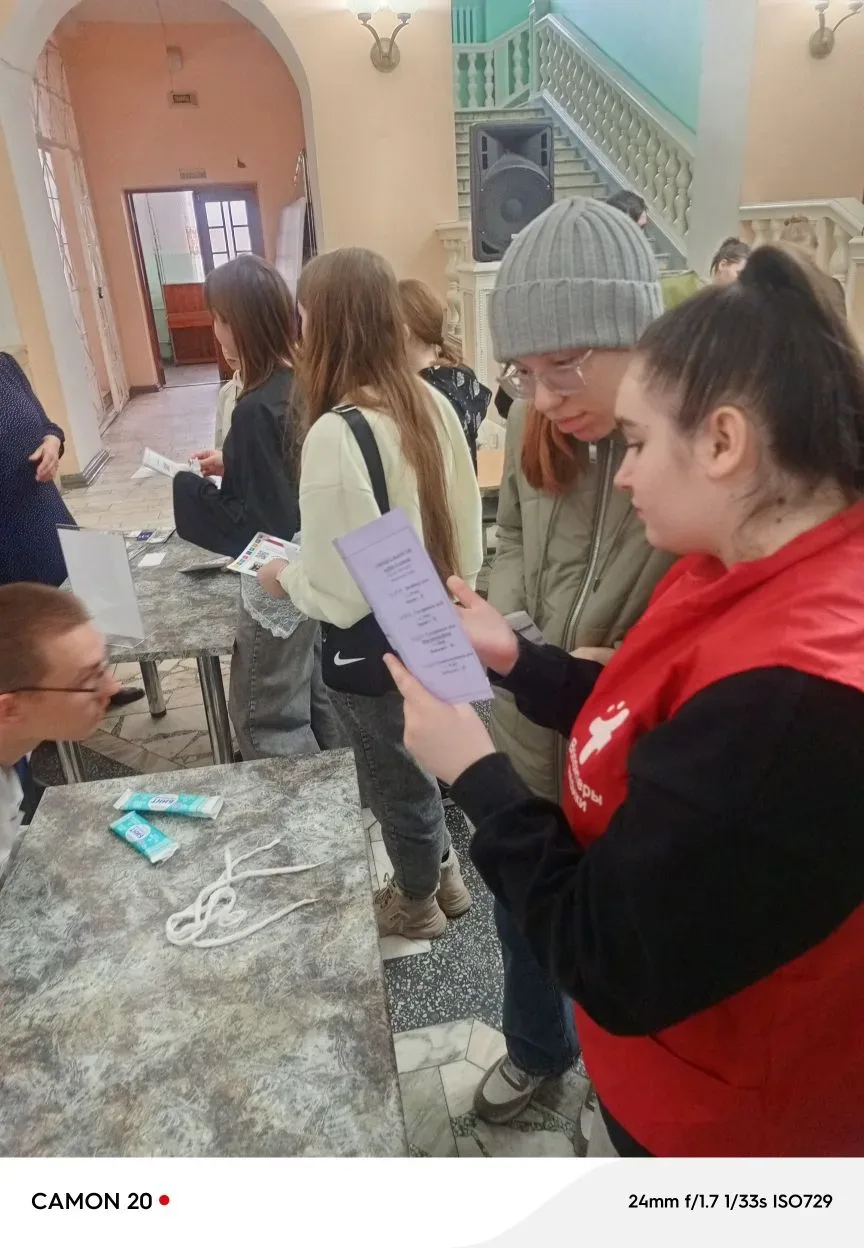 В будущее — с уверенностью: девяти- и одиннадцатиклассники школы посетили ярмарку трудоустройства  1